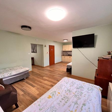 Green Albatros 48M With Bathroom Warsaw Ngoại thất bức ảnh